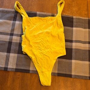 bond-eye Yellow One Piece Swimsuit